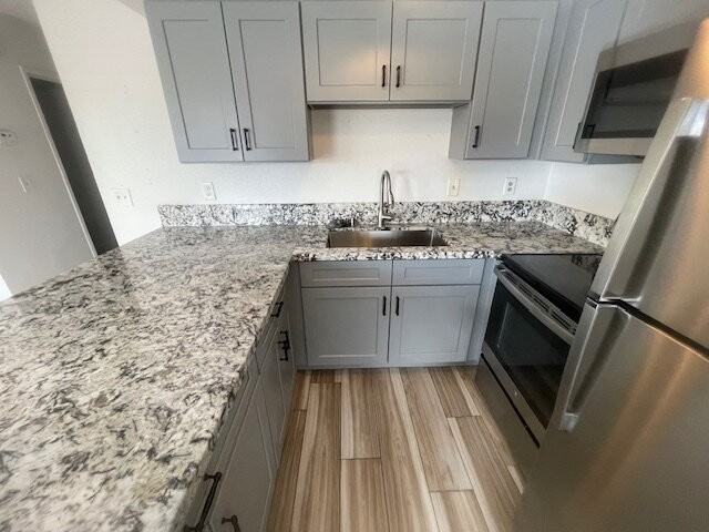 2044 Harvard St Apt A - Photo 2 of 10