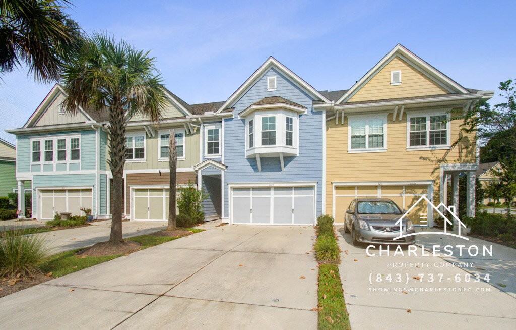 2005 Kings Gate Ln