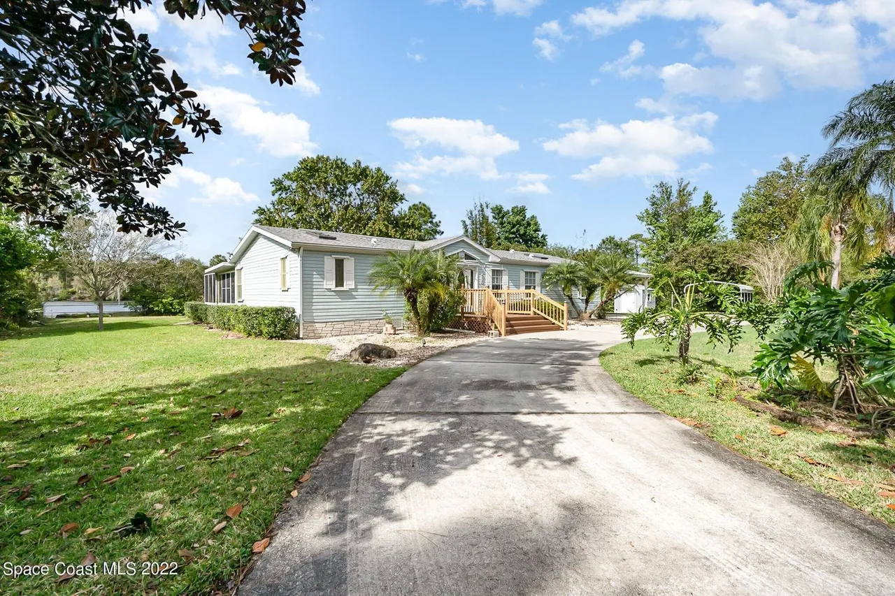 4159 Hidden Lakes Dr - Photo 2 of 23