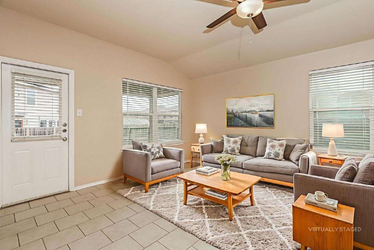 2530 Live Oak Pass - Photo 7 of 19