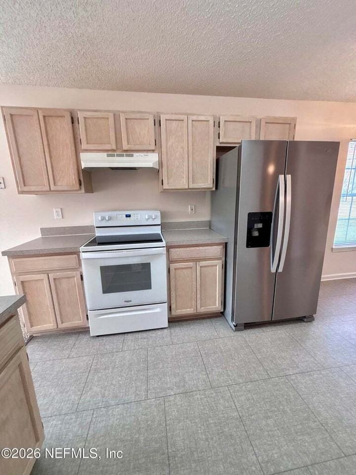 4347 Amberbrook Ct - Photo 6 of 50