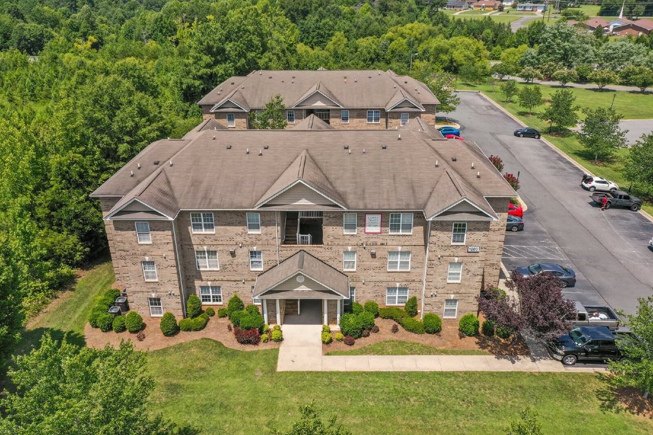 1000 E Haggard Ave - Photo 2 of 27