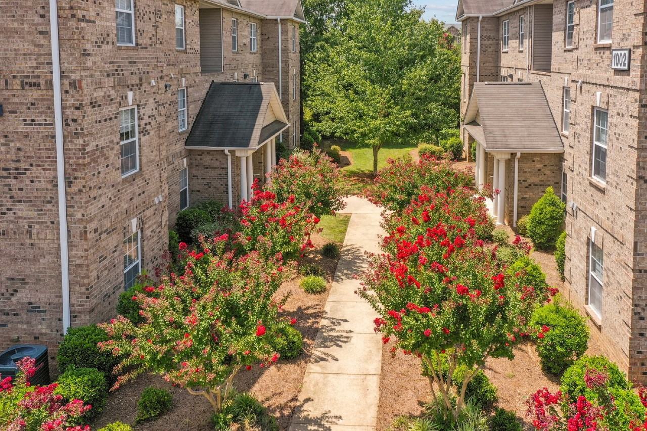 1000 E Haggard Ave - Photo 5 of 27