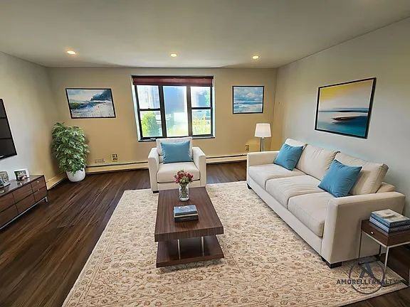 1114 Main Ave #5G - Photo 3 of 10