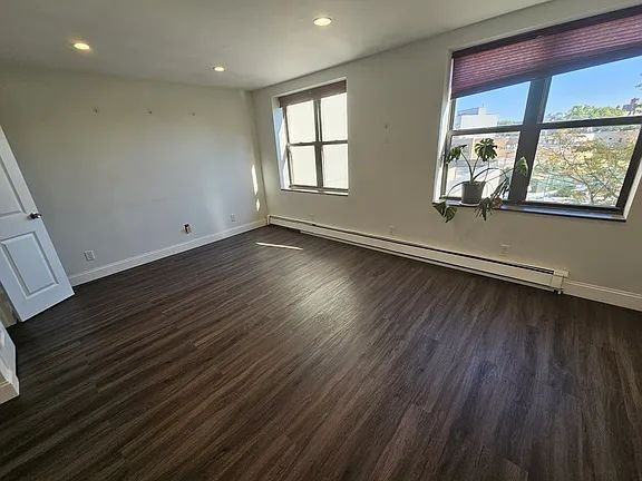 1114 Main Ave #5G - Photo 5 of 10