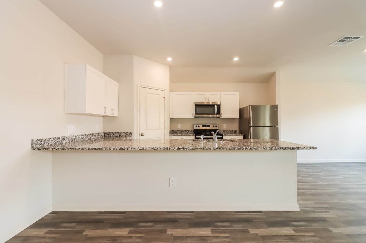 5516 5516 Fox Bluff Dr - Photo 5 of 16