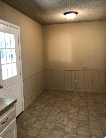 218 Kansas St - Photo 4 of 13