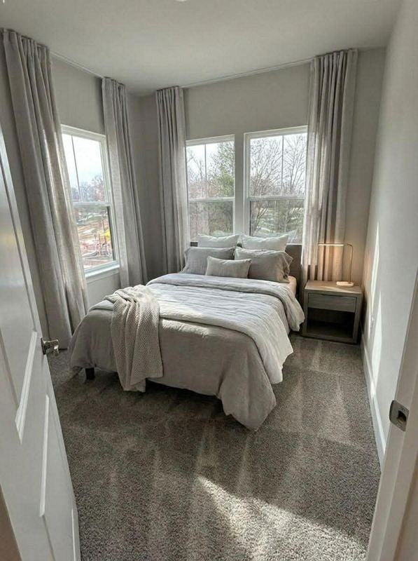 3503 Carnaby St - Photo 4 of 14