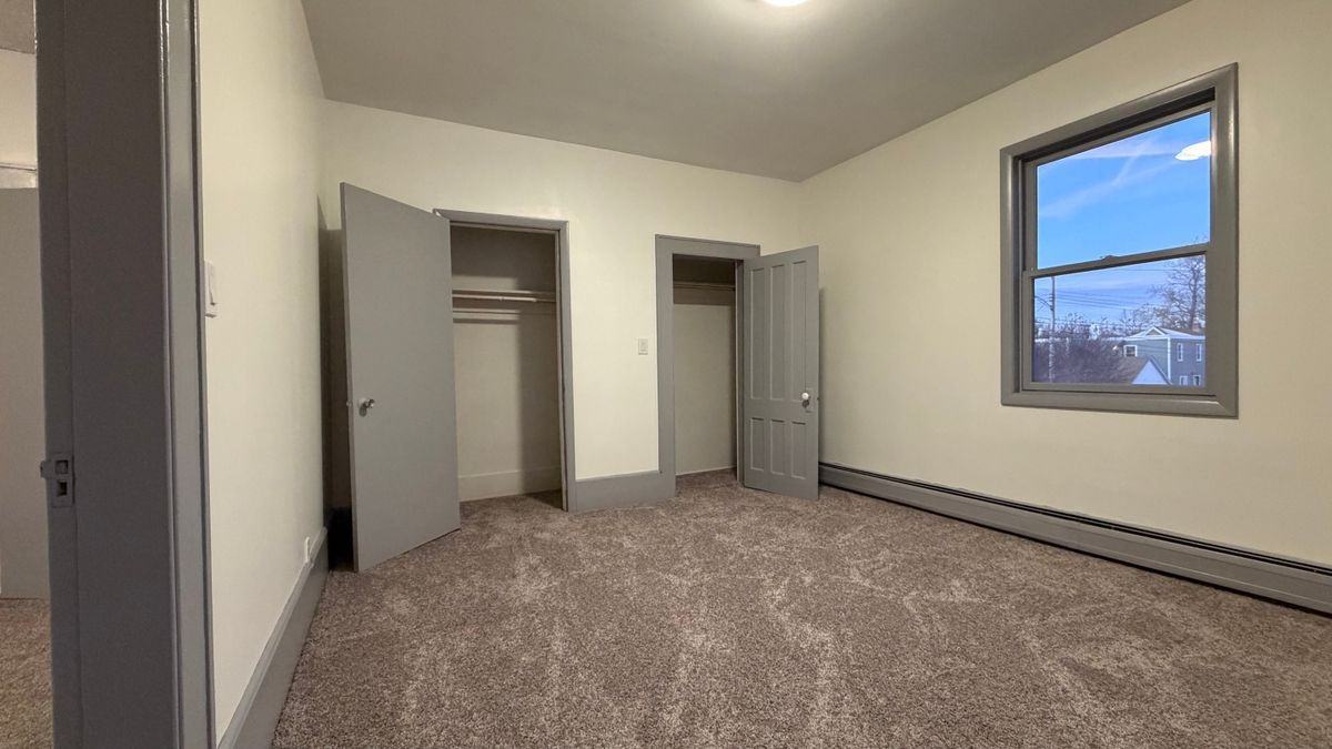 45 Sedgewick Ave - Photo 6 of 8