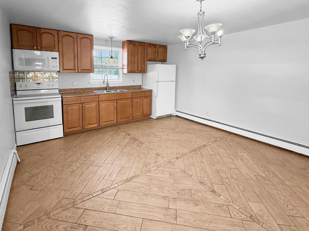 83 Kent Rd - Photo 2 of 14