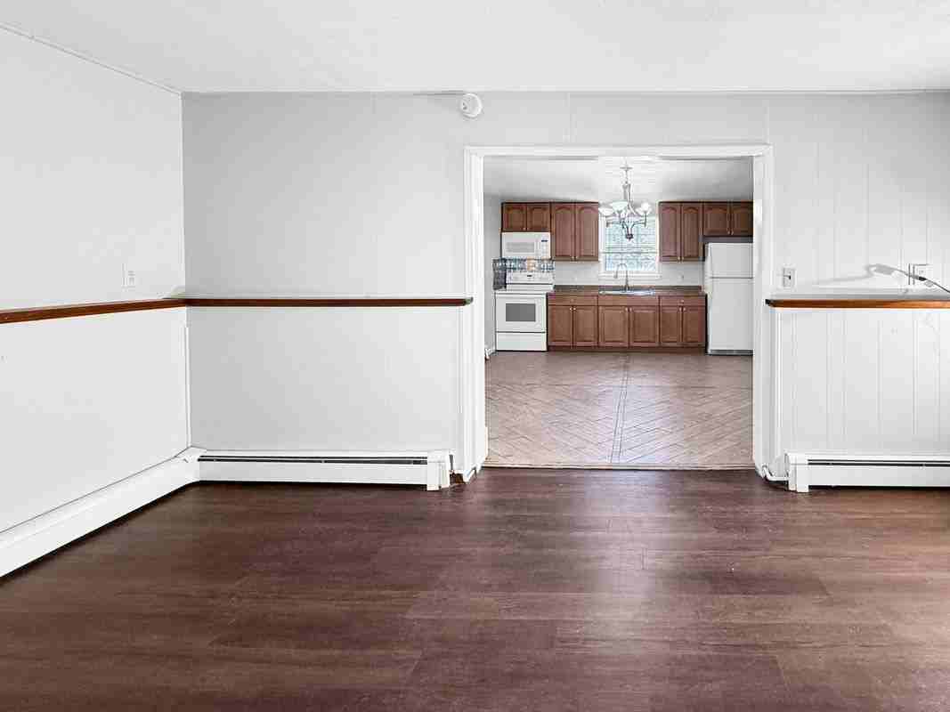 83 Kent Rd - Photo 6 of 14