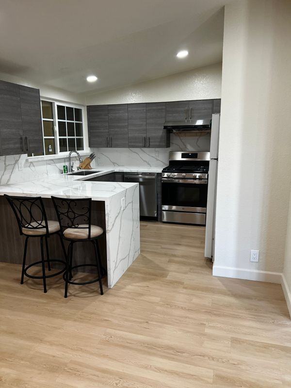 309 Greenlake Dr - Photo 5 of 10