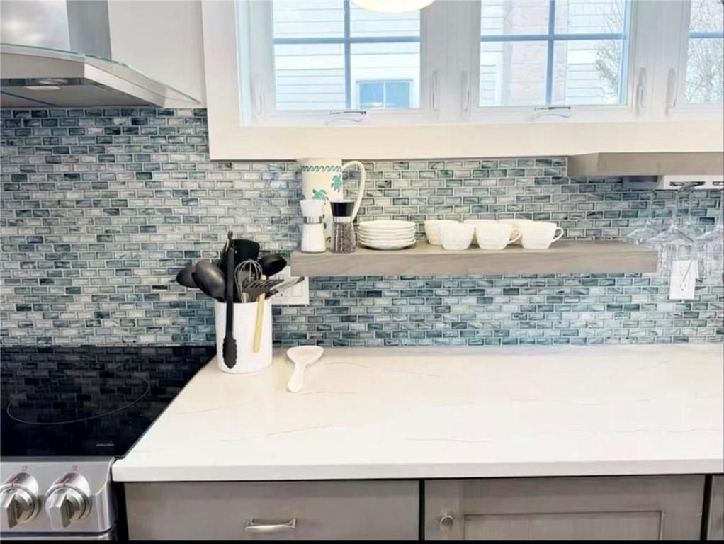 21 Warren Ave - Photo 6 of 19