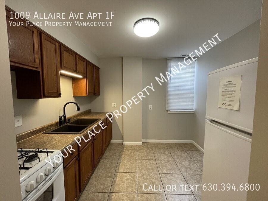 1009 Allaire Ave Apt 1f - Photo 7 of 11