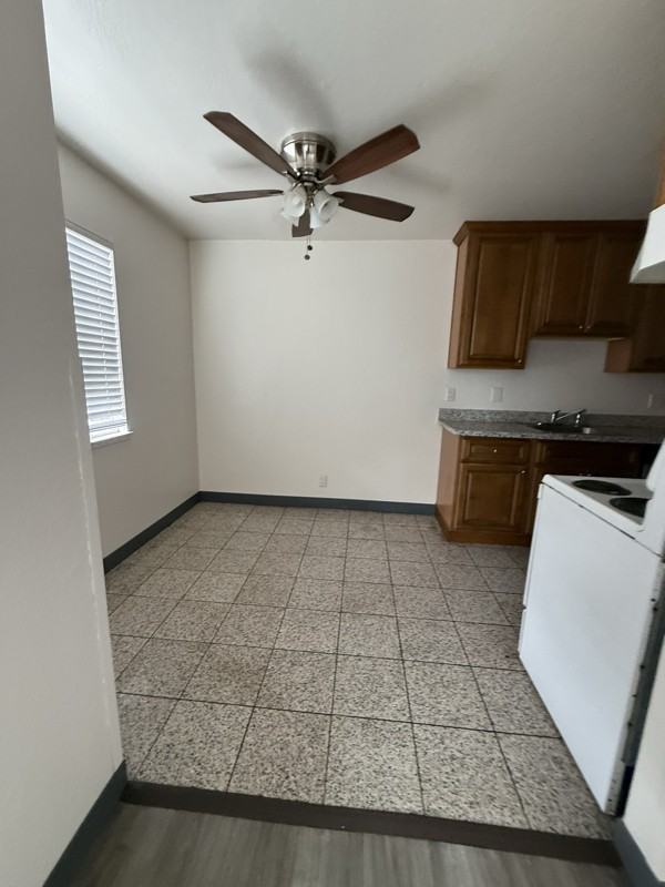 106 E Lewelling Blvd #11 - Photo 2 of 11