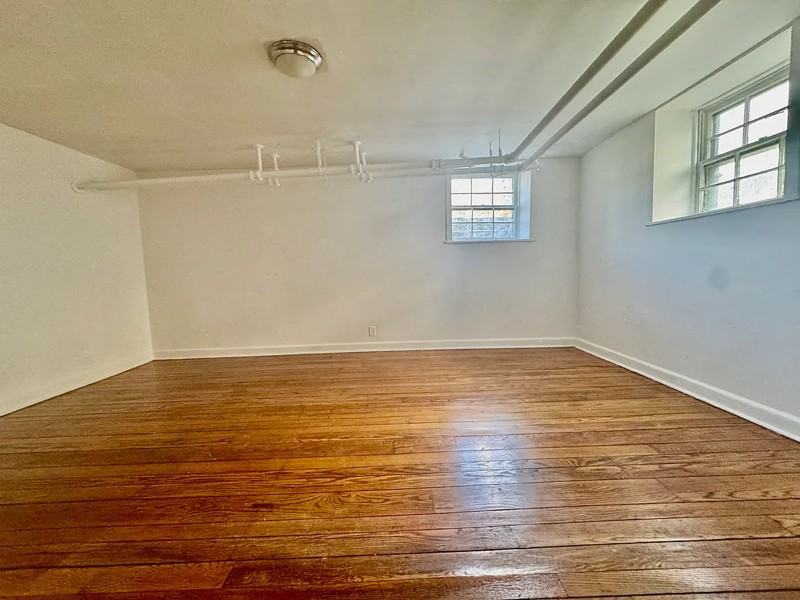 115 Cowles Ave - Photo 3 of 5