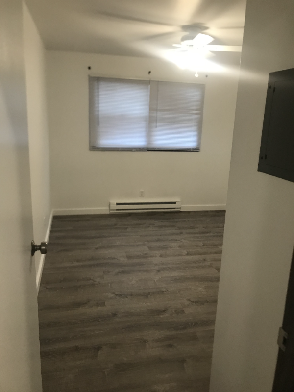 800 S 4th St #1 - Photo 7 of 12