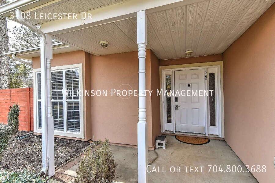 3108 Leicester Dr - Photo 3 of 42