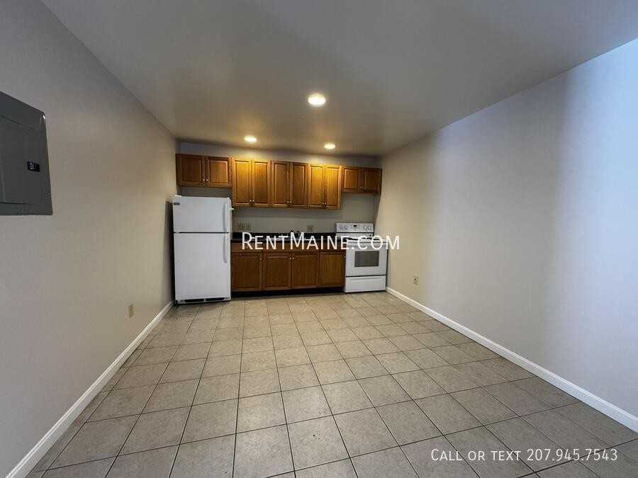 46 Baker St #18 - Photo 2 of 12