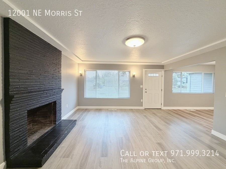 12001 Ne Morris St - Photo 4 of 29