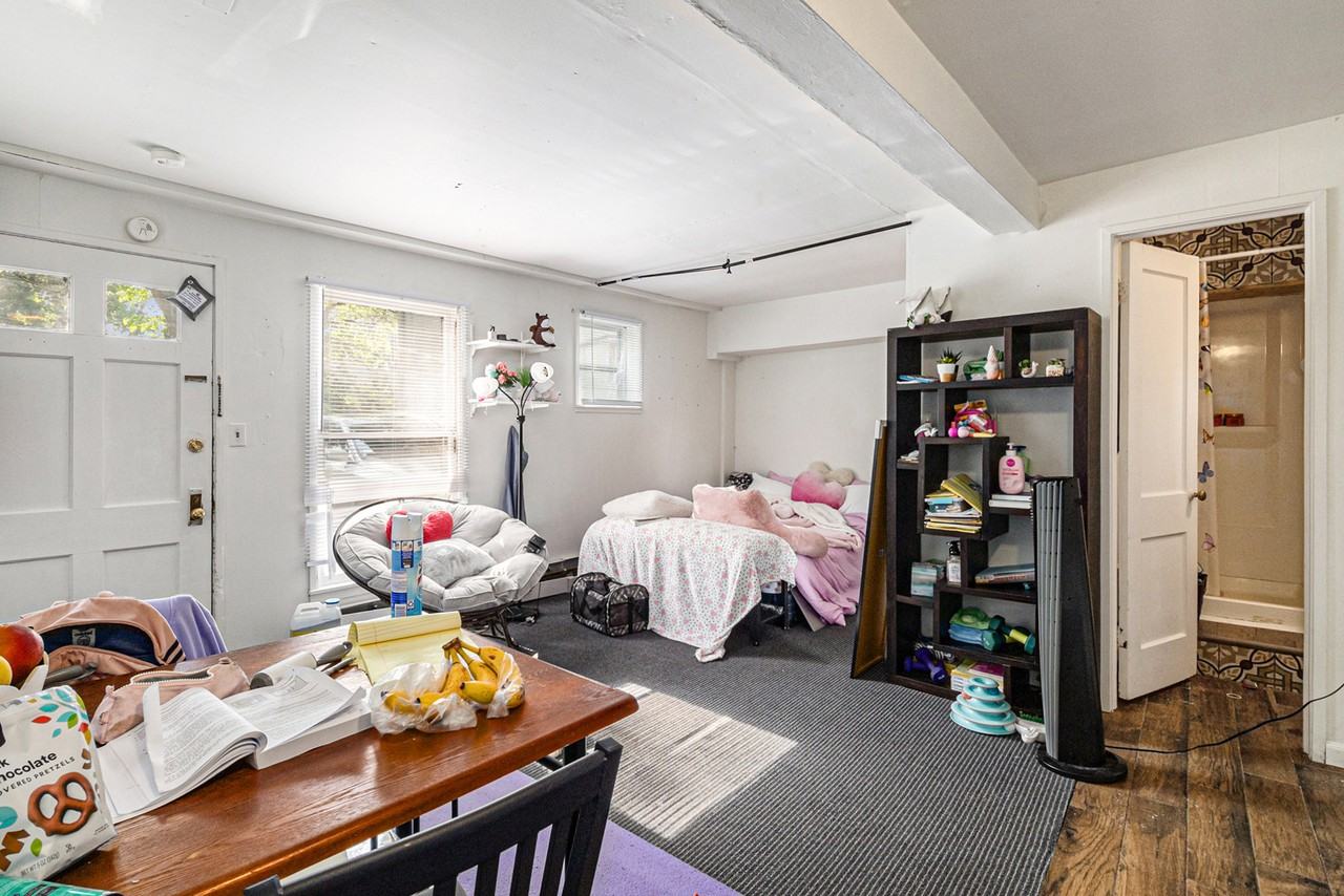 1020 W Huron St #1 - Photo 3 of 9