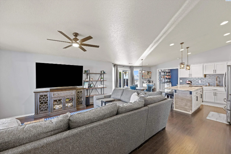 5508 Jefferson Dr - Photo 3 of 20