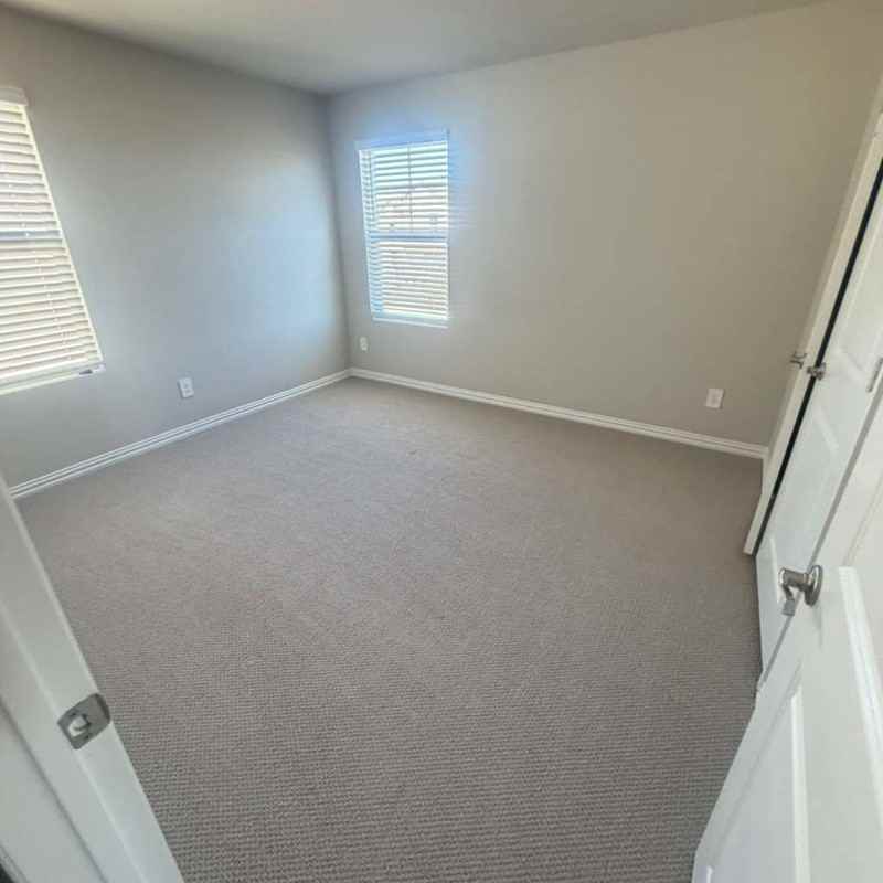 2208 Palomino Ln - Photo 5 of 8