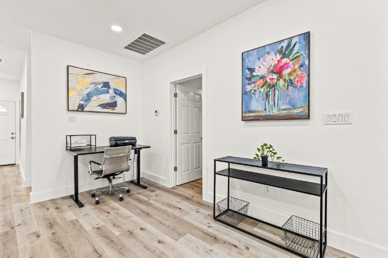 911 W Wildwood Dr - Photo 7 of 20