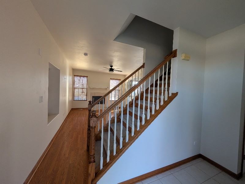 559 Goodwin Dr - Photo 2 of 19