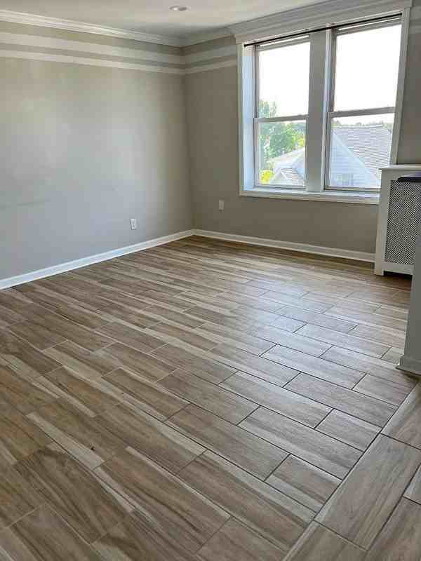 5-7 Royalton Pl #33 - Photo 3 of 5