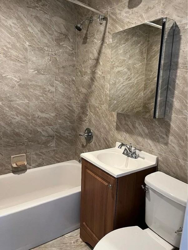 5-7 Royalton Pl #33 - Photo 4 of 5