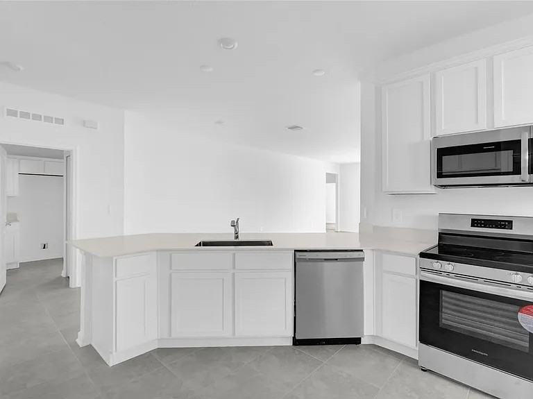 4391 Pebbles Throw Dr - Photo 3 of 15