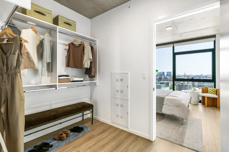 207 N Elizabeth St - Photo 6 of 17