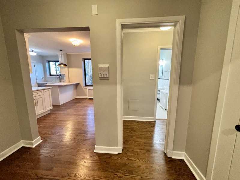 1200 W Chase Ave #1B - Photo 5 of 20