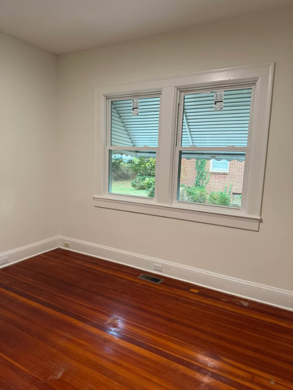 678 Main St - Photo 2 of 8