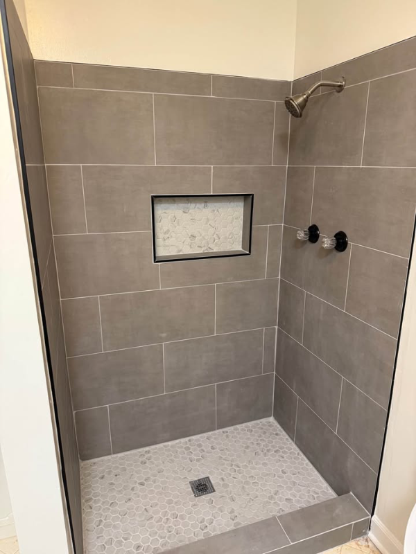 678 Main St - Photo 3 of 8