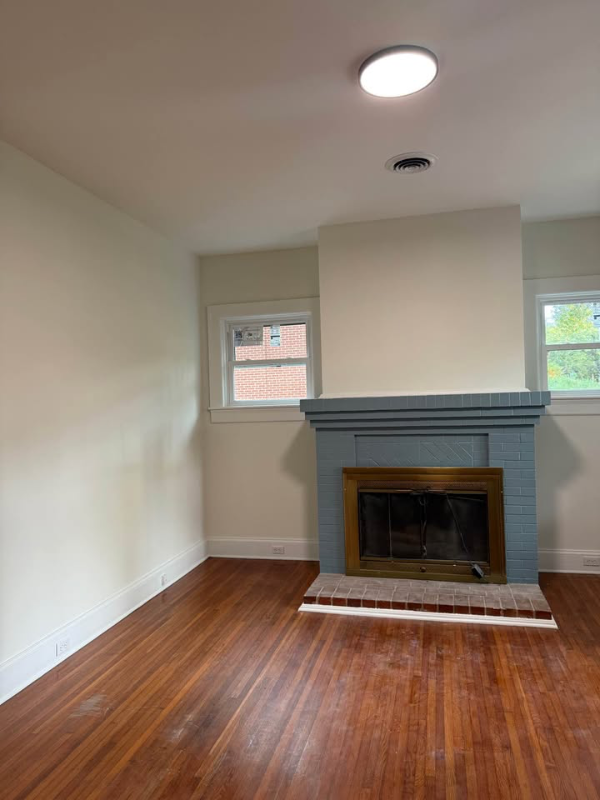 678 Main St - Photo 4 of 8