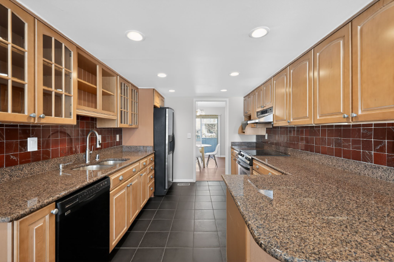 5619 Vantage Point Rd - Photo 4 of 20