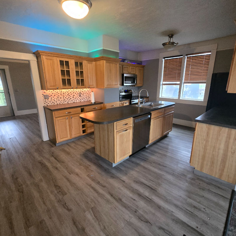 316 Tacoma Ave - Photo 5 of 10