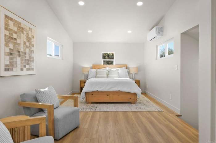 6837 Celia Vista Dr - Photo 6 of 20