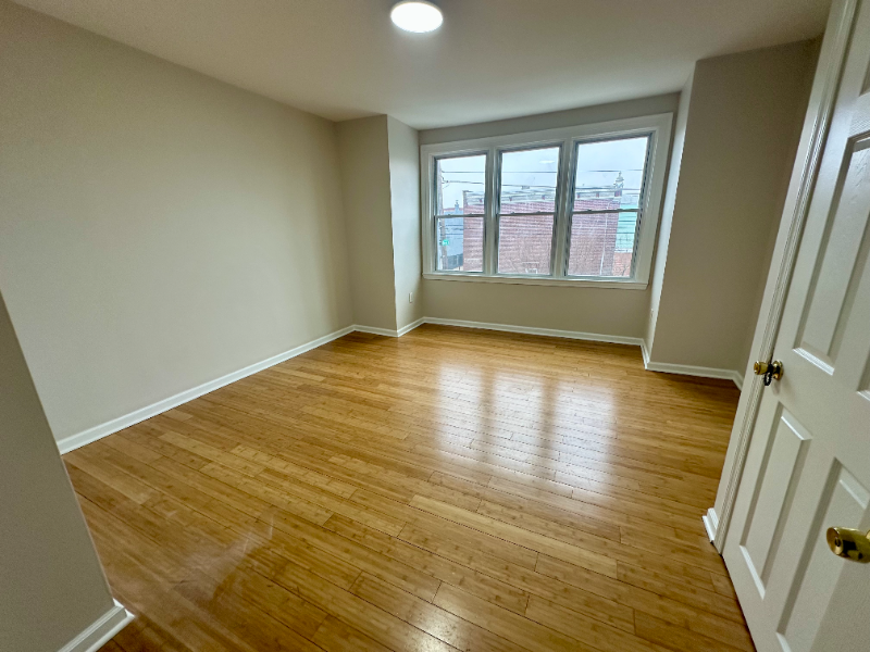 2938 Belgrade St - Photo 7 of 11