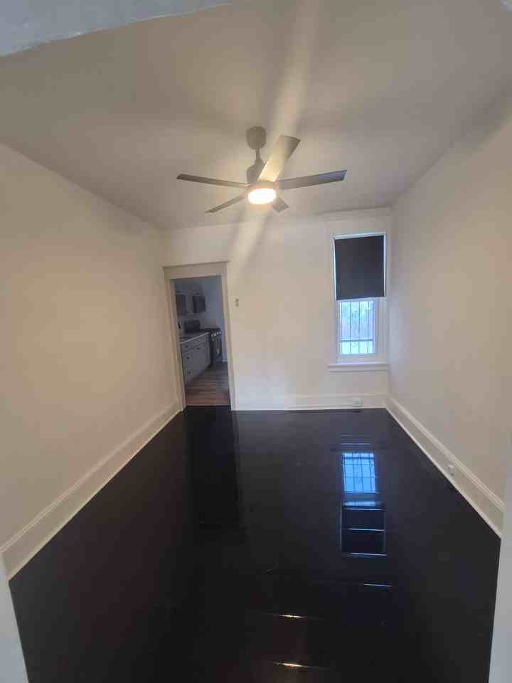 323 N Edgewood St - Photo 3 of 17