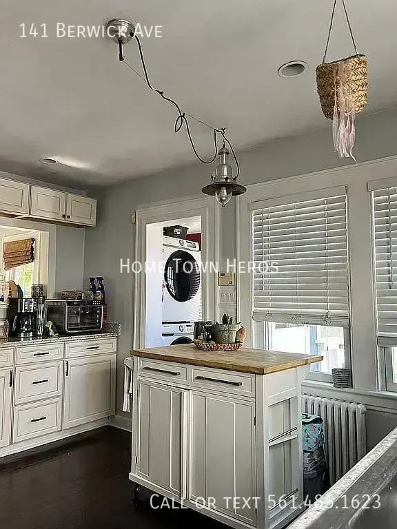 141 Berwick Ave - Photo 4 of 11