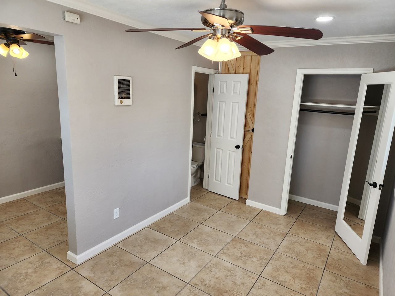 721 S Pine St #721 - Photo 7 of 16