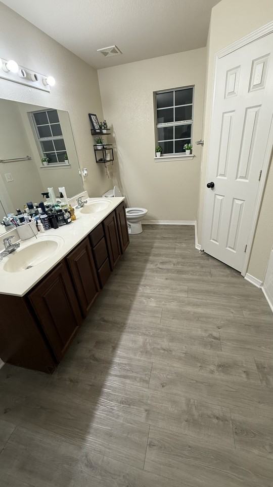 2409 Sw 17th St #NA - Photo 3 of 14