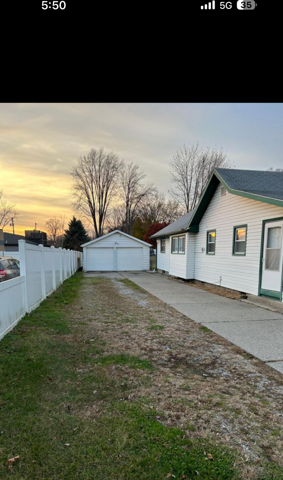 5621 Rudyard Rd #NA - Photo 6 of 16