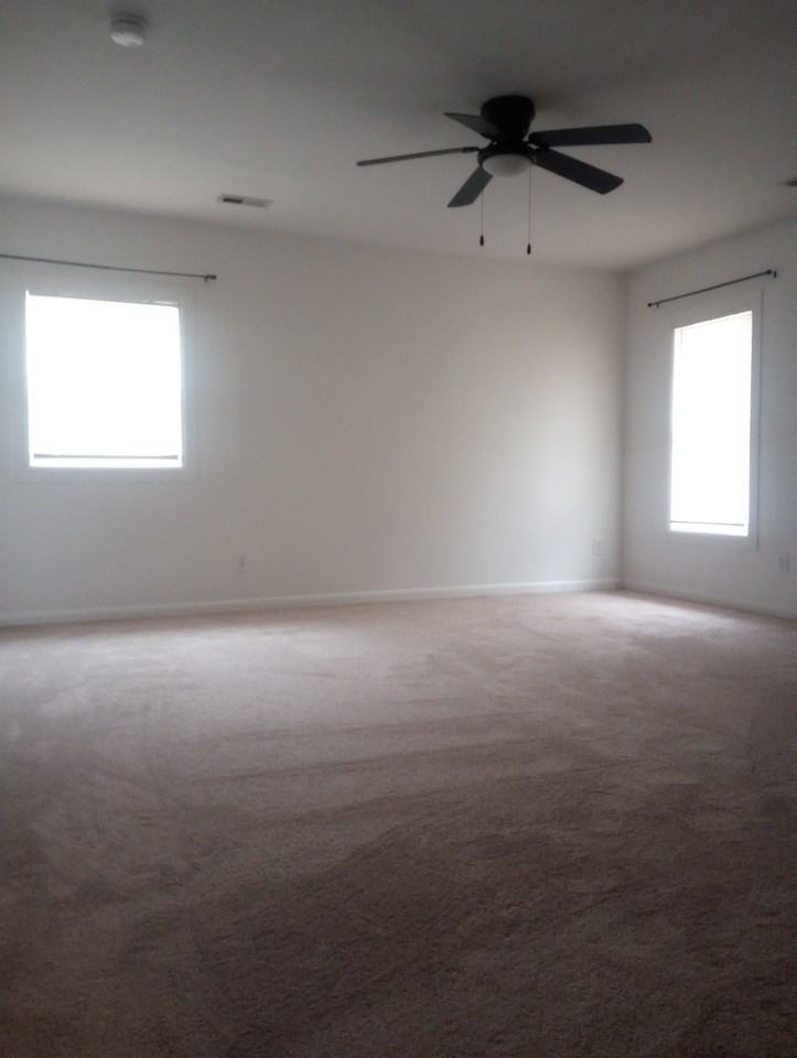 209 E Wisconsin St #A - Photo 3 of 14