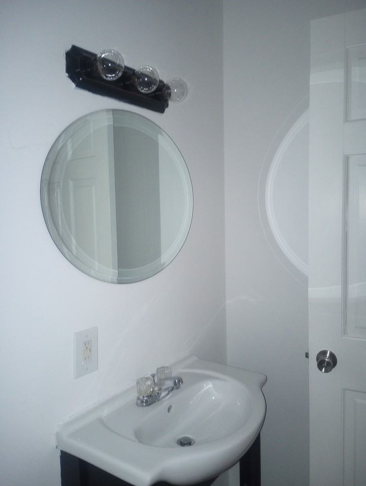 209 E Wisconsin St #A - Photo 4 of 14