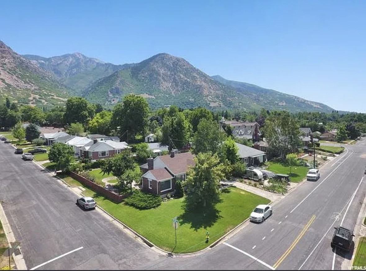 2560 Fillmore Ave #NA - Photo 2 of 35