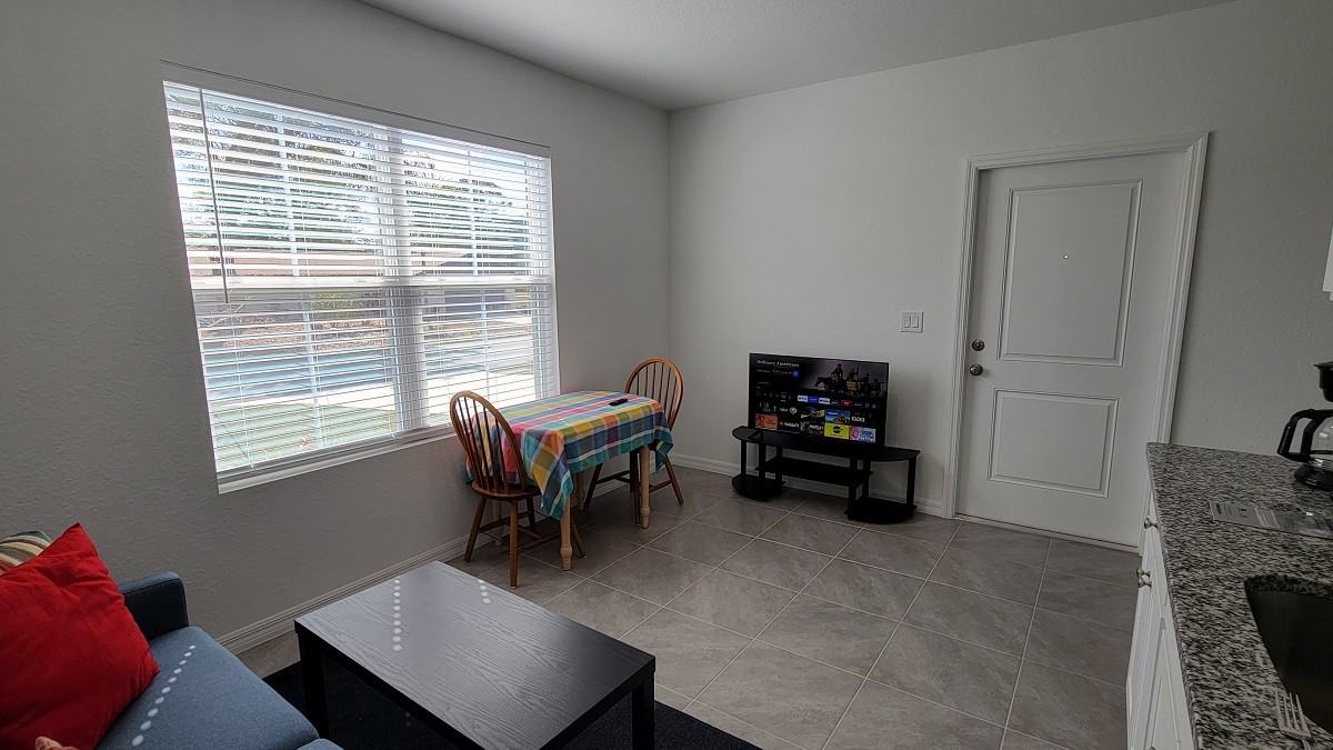 733 Cleaves St Se - Photo 2 of 13